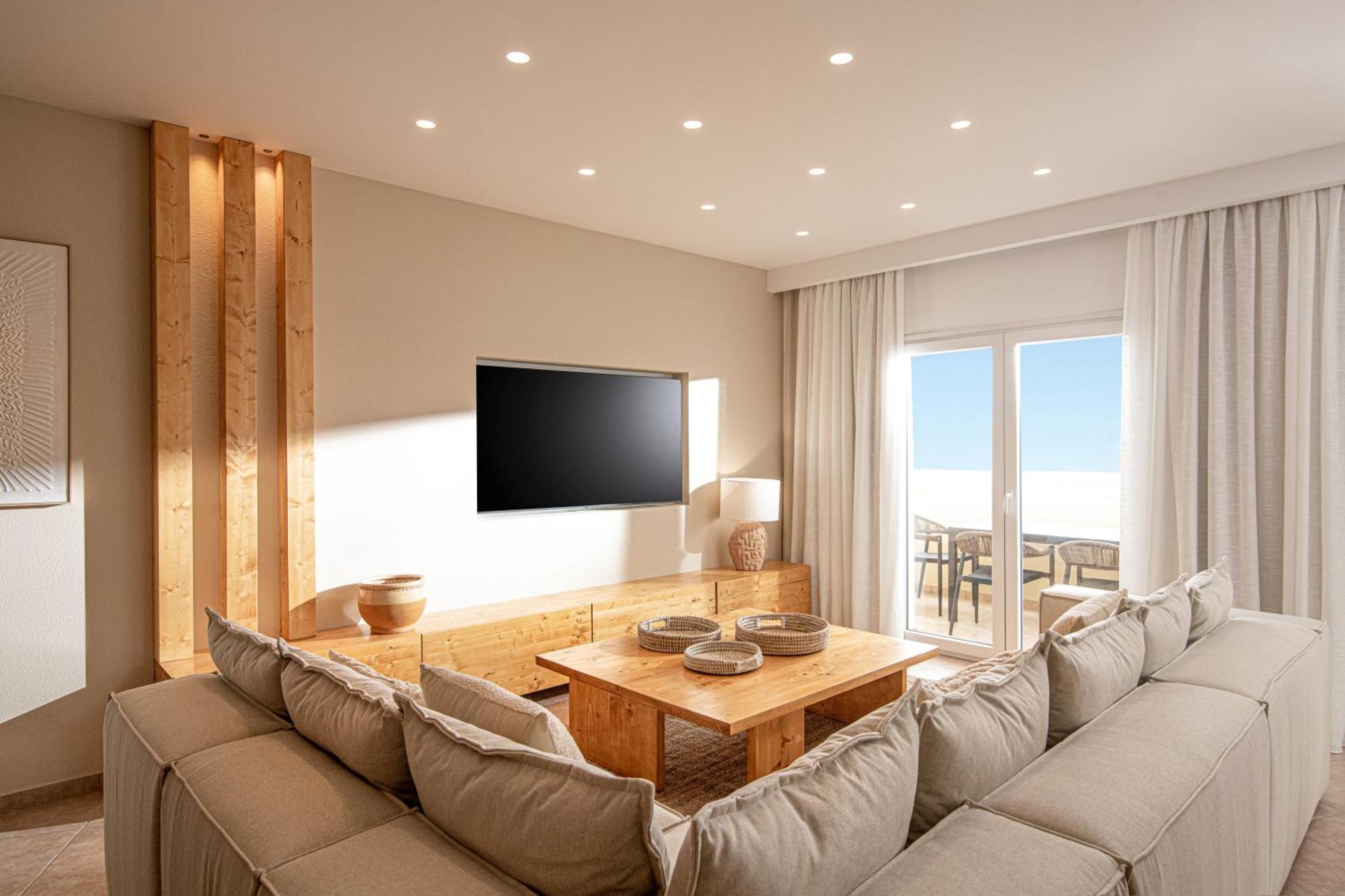 Elea Concept & Hotel 2*